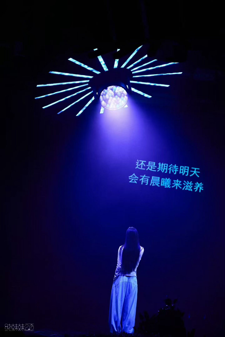 单依纯用粤语欢迎大家登陆蛋岛单依纯说粤语完全妹宝 单依纯在广州站用粤语打招呼那段