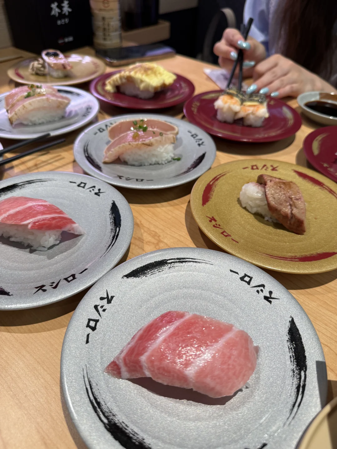 大家吃寿司郎还是注意点吧…