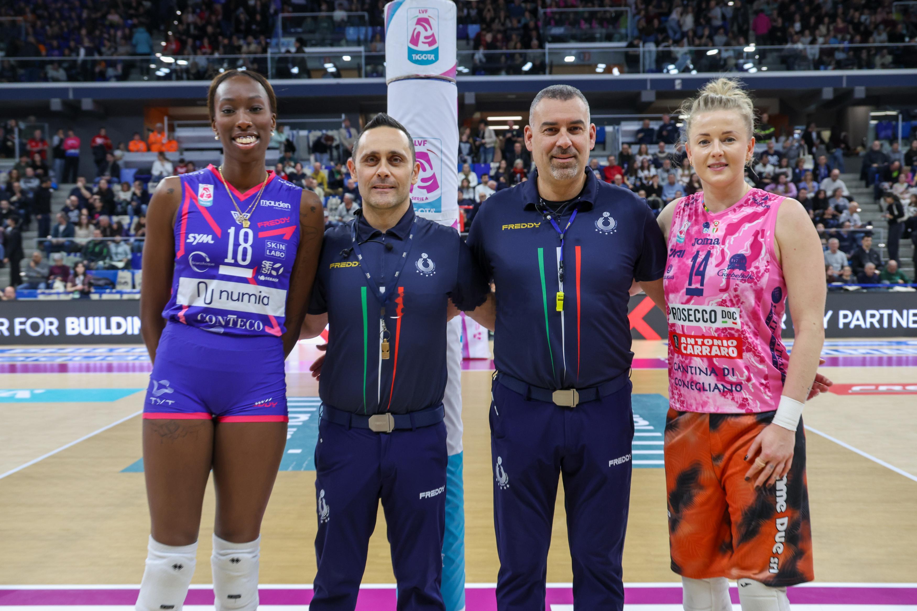 【埃格努32分MVP 米兰女排战胜科内送其联赛首败】2025-2026意大利女排