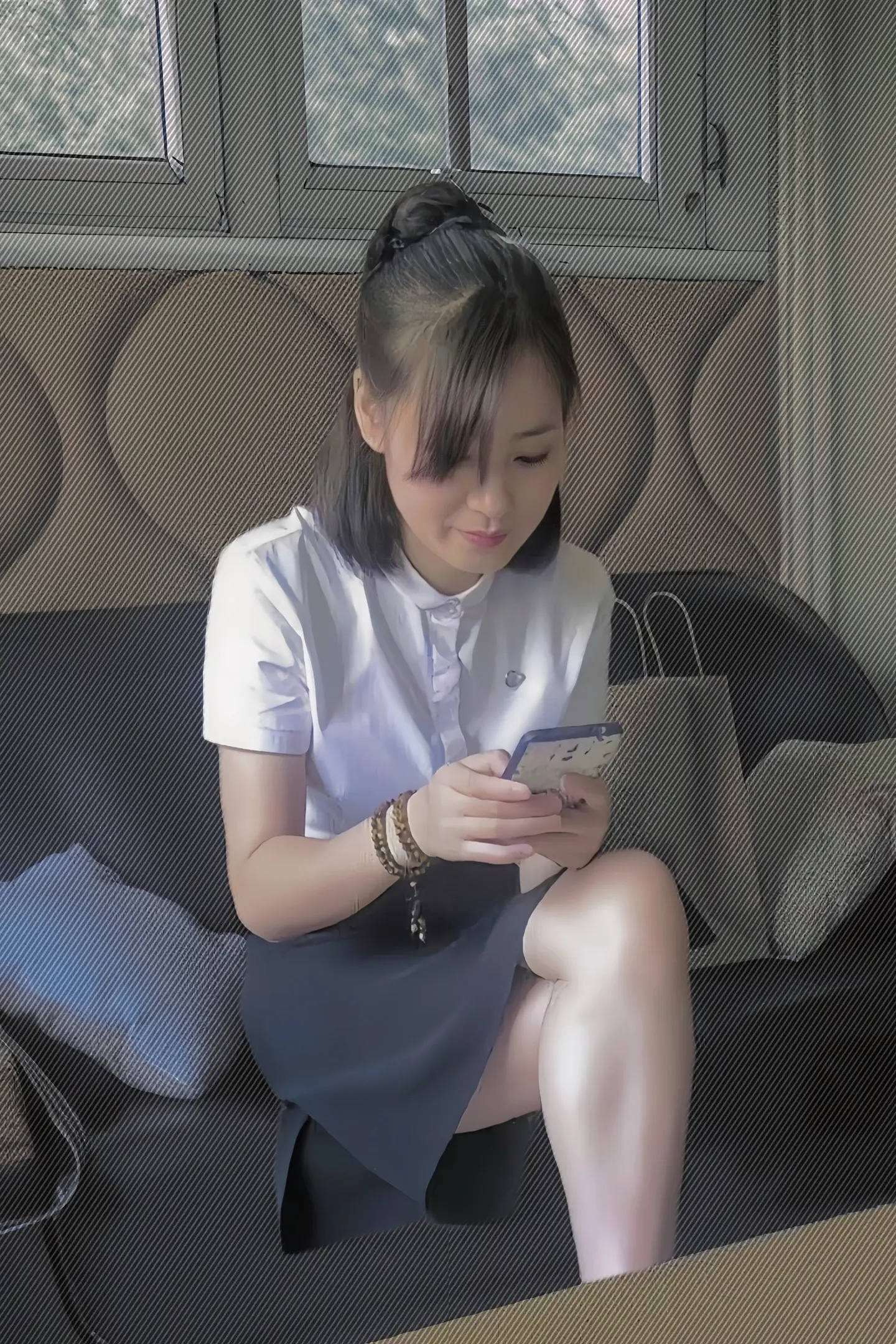 ootd穿搭 女人味  肉丝 职业装 内容启发搜索