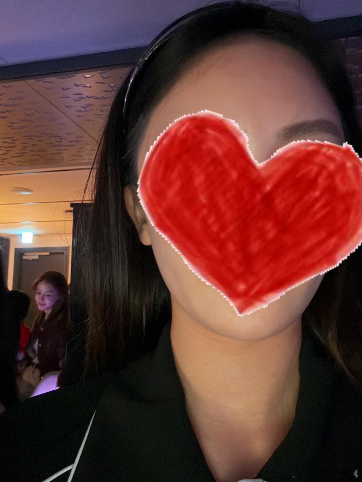 angelababy去看了周杰伦的演唱会网友偶遇angelababy看周杰伦演唱