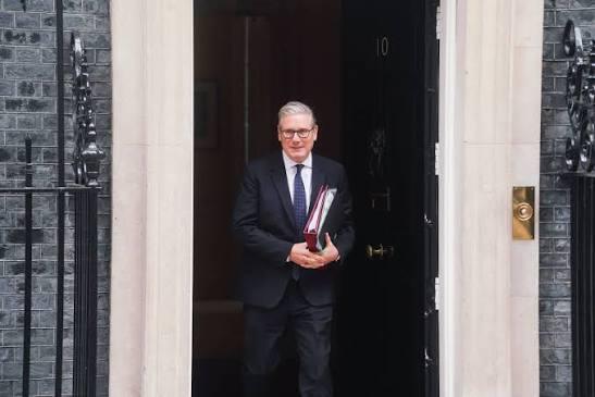 随着基尔·斯塔默在2026年6月22日黯然宣布辞职，英国政坛再次创下了一个令西方