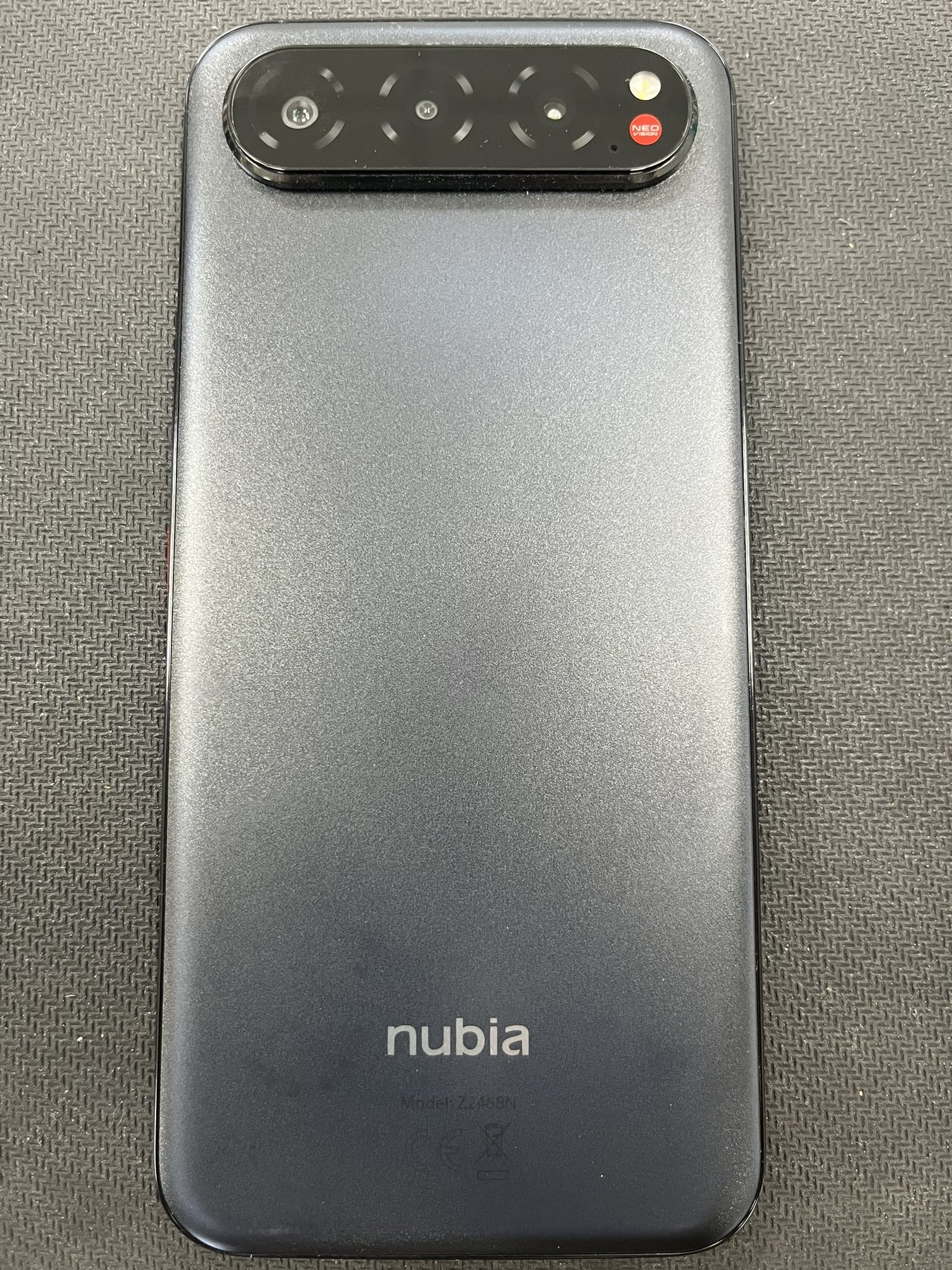 被爆料出来的努比亚Air为啥和iPhone17系列这么像啊，这是新的审丑趋势吗 