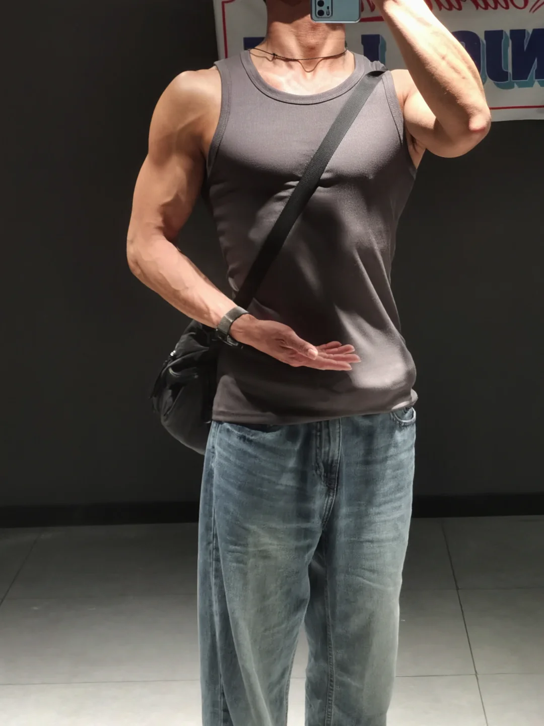 “肌肉男”穿搭