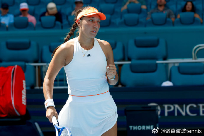 佩古拉女子超级稳定WTA1000迈阿密站第3轮，佩古拉以6-2 6-2横扫费尔南
