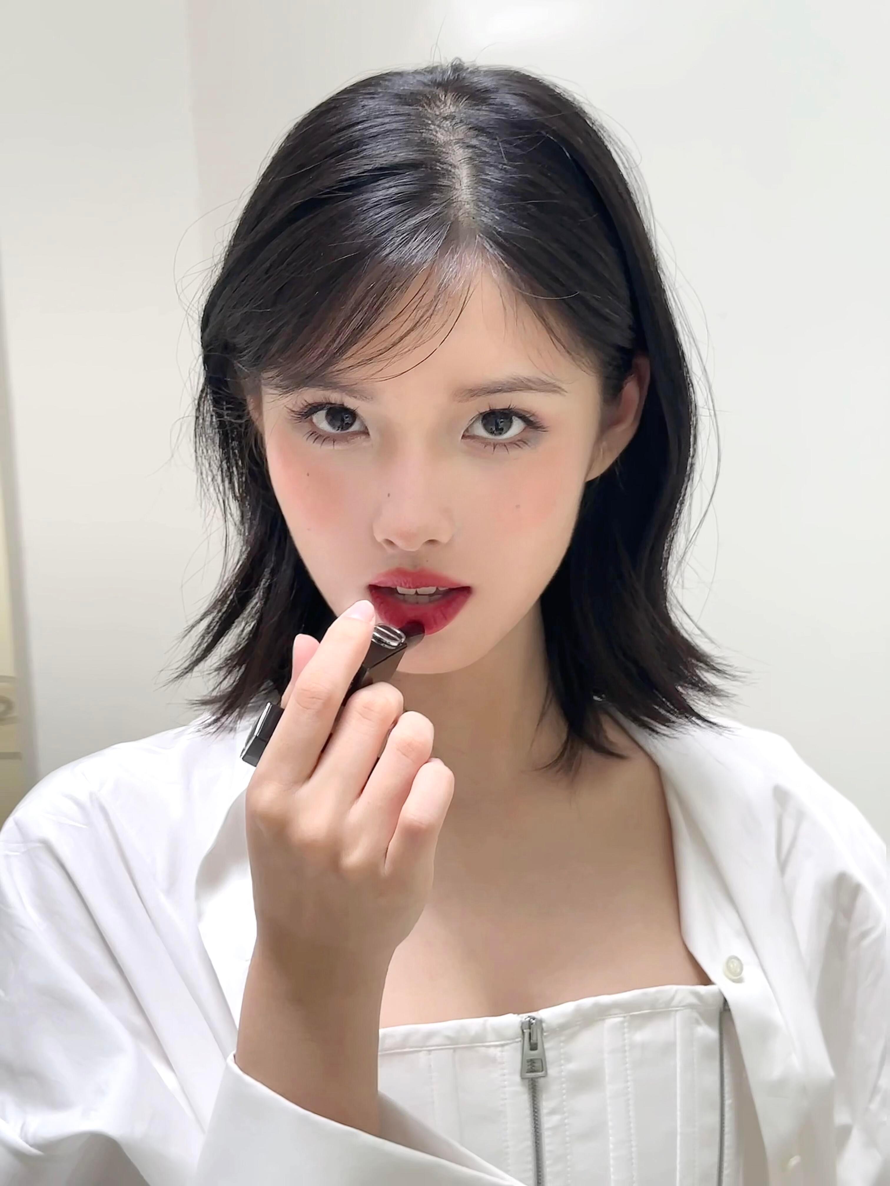 喜欢艾米这种浓颜系妹妹[打call][打call][打call] ​​​