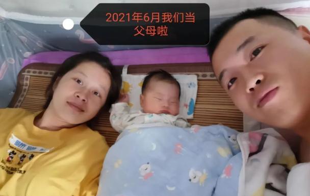 2016年，广西小伙在婚礼上对1女孩一见钟情，立马表白，谁知，女孩撩开头发指着蜈