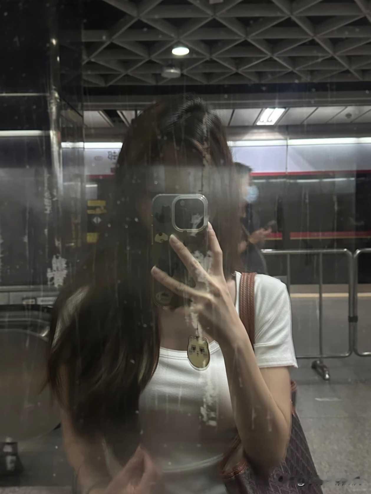 一场突如其来的暴风雨打乱了多少人出行的计划