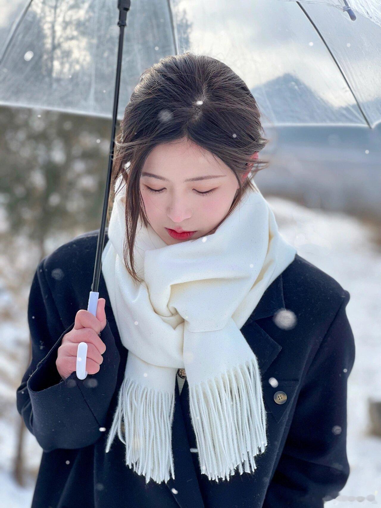 爱情迷雾：属虎女性2026年的感情挑战與機遇🌸作为属虎的单身女性，2026年可