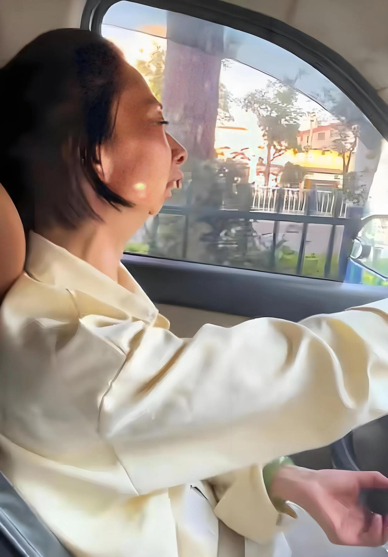 女子天生没有下巴，网友：好像看到了某个动漫人物？