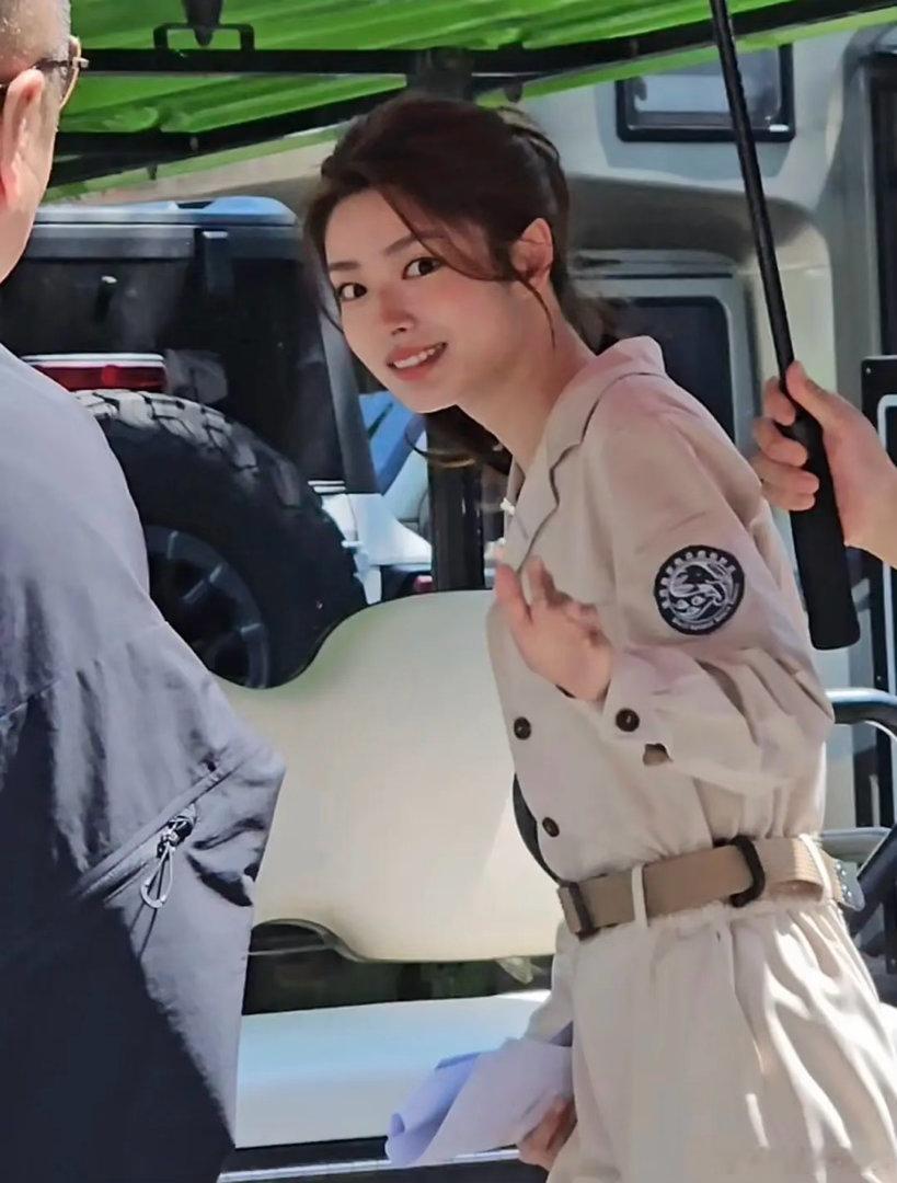 明川有知夏，黄景瑜徐若晗男女主路透来了看看状态如何？😎黄景瑜解锁新制服，讲的是