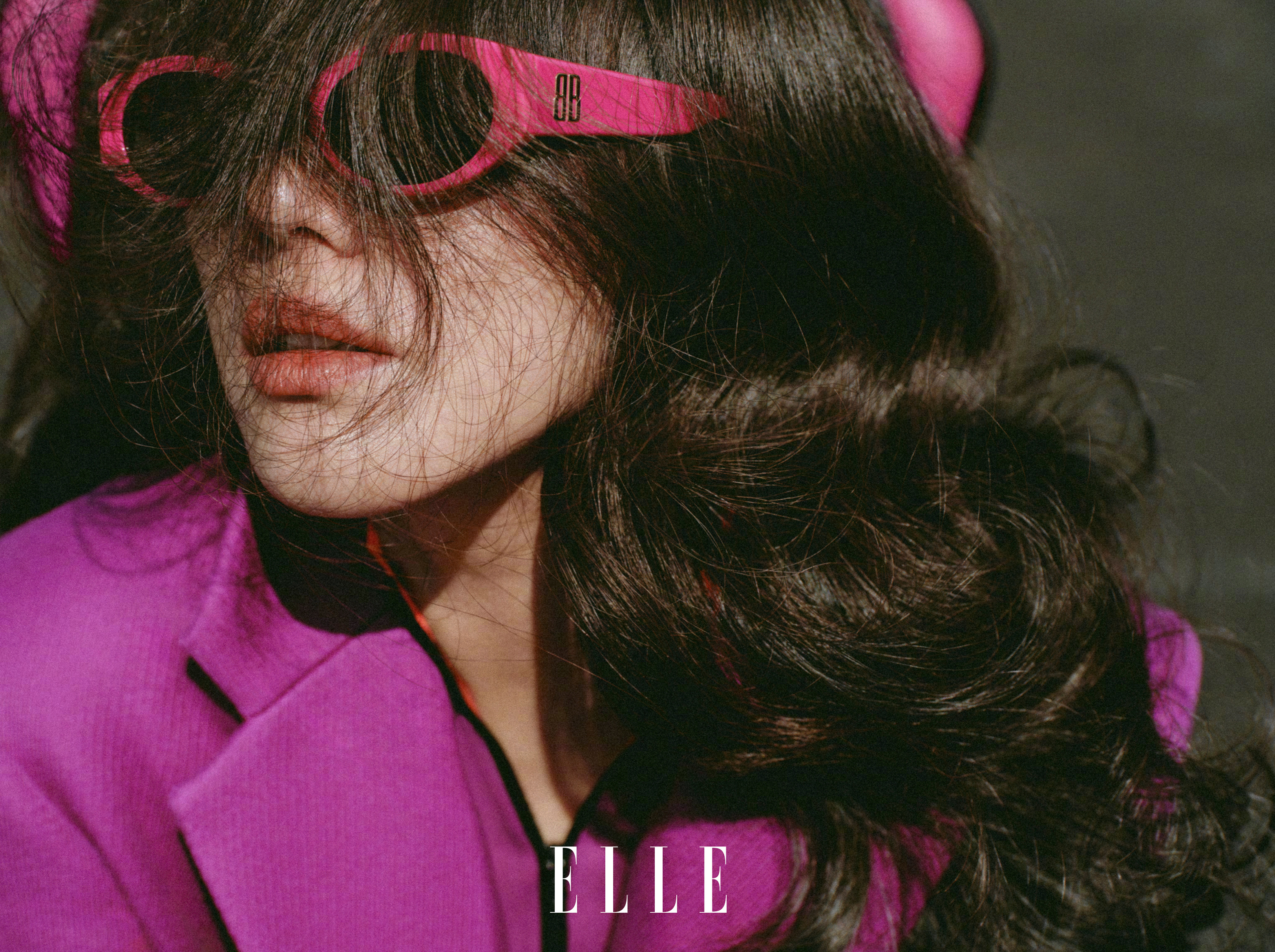 银幕闲话ELLE5月刊马思纯封面释出！明艳在线，松弛到位，时尚感直接拉满