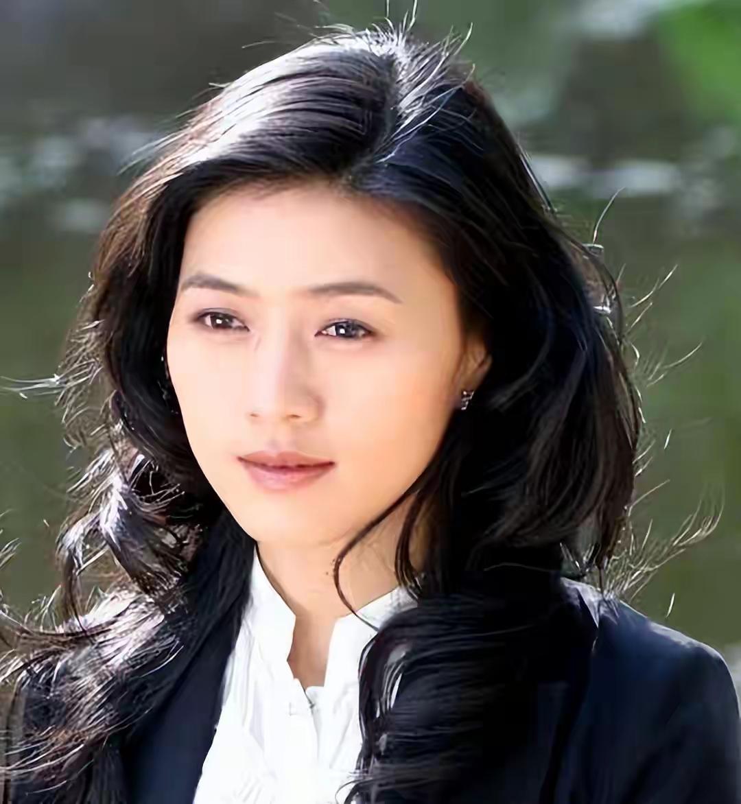 演员田海蓉私下拜佛喝酒遭人抵制？

观众买的是电影票，又不是她的人生剧本。她在戏