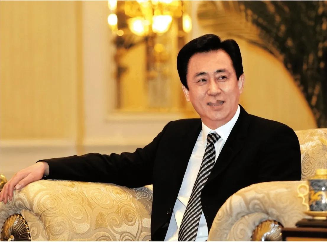 万万没想到
中国恒大突然宣布了！
8月5日，中国恒大发布公告，2024年3月22