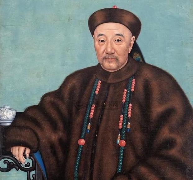 左宗棠为了收复新疆，找外国银行借钱专挑利息高的，这是因为利息越高，银行背后的列强