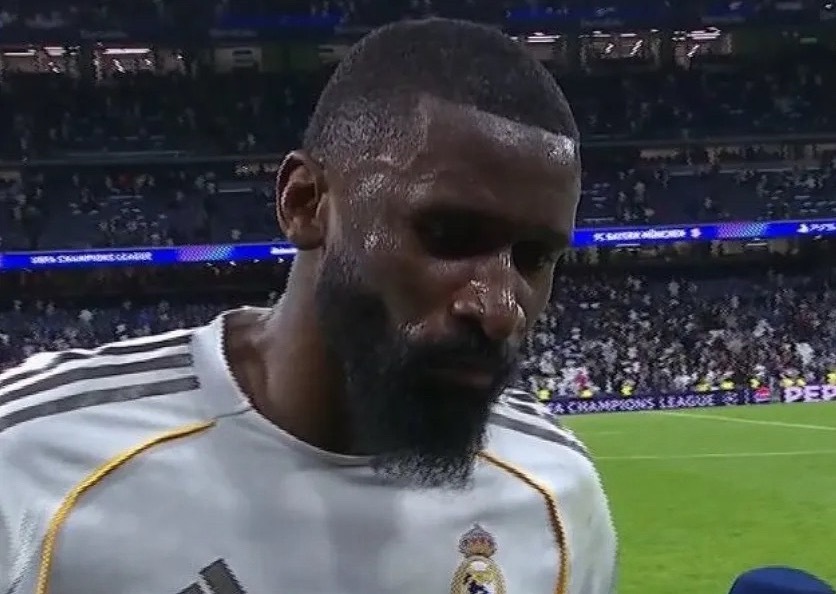 在此前刚刚结束的一场欧冠1/4决赛次回合比赛中，皇马3-4不敌拜仁，总比分4-6