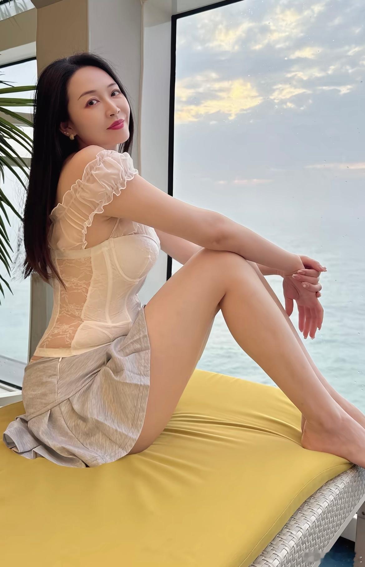 大长腿美少妇韵味 