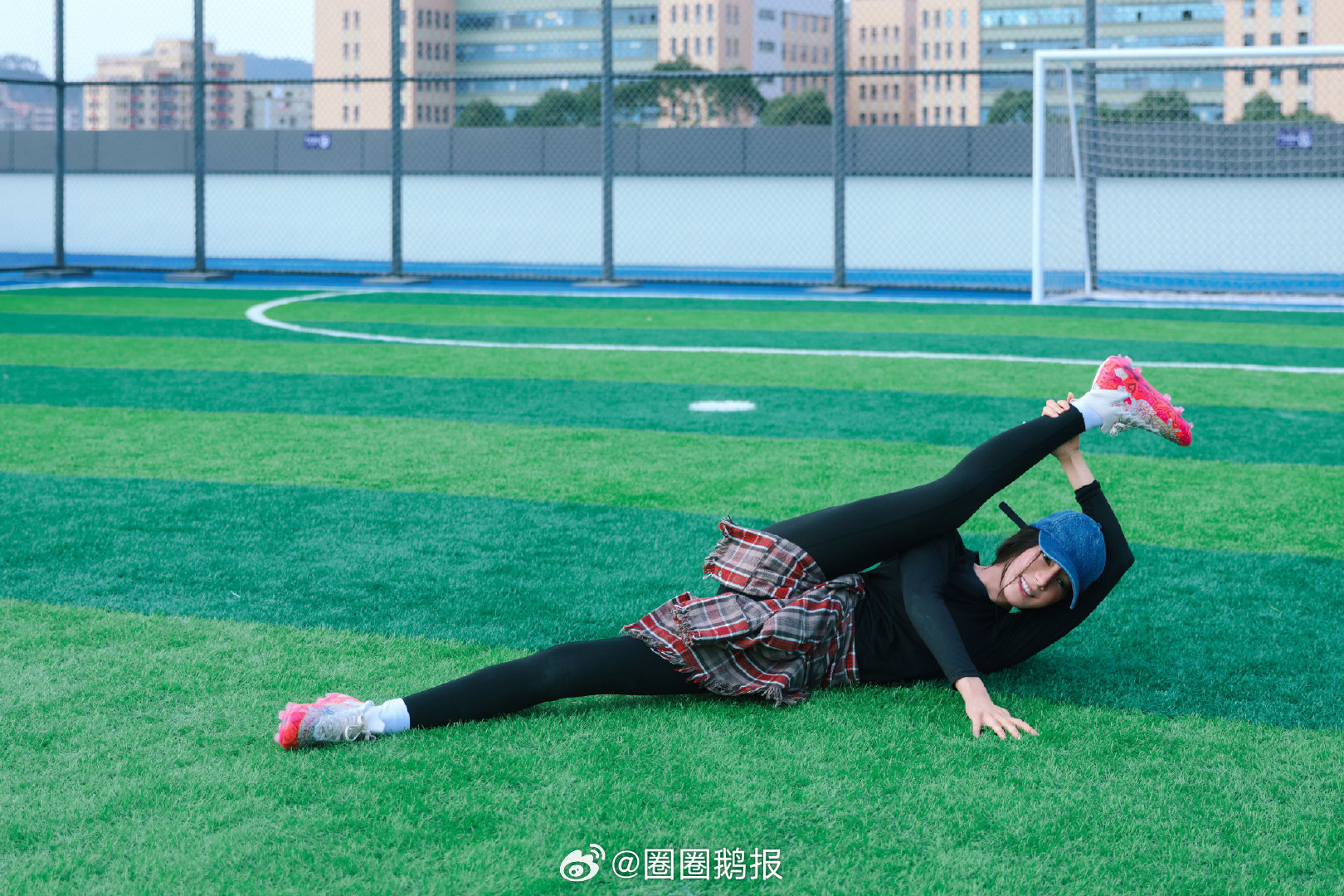 迪丽热巴抗阻训练迪丽热巴末世来了你不许变身好牛啊 
