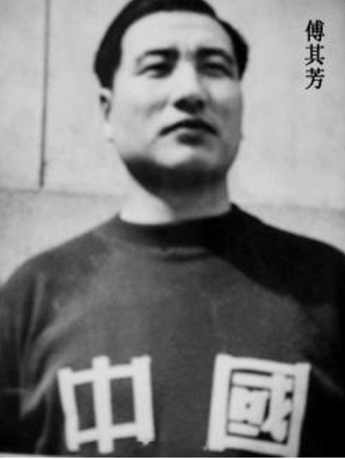 中国乒坛三杰的命运1968年4月，中国乒坛接连传来令人痛心的消息。三位为国争光的