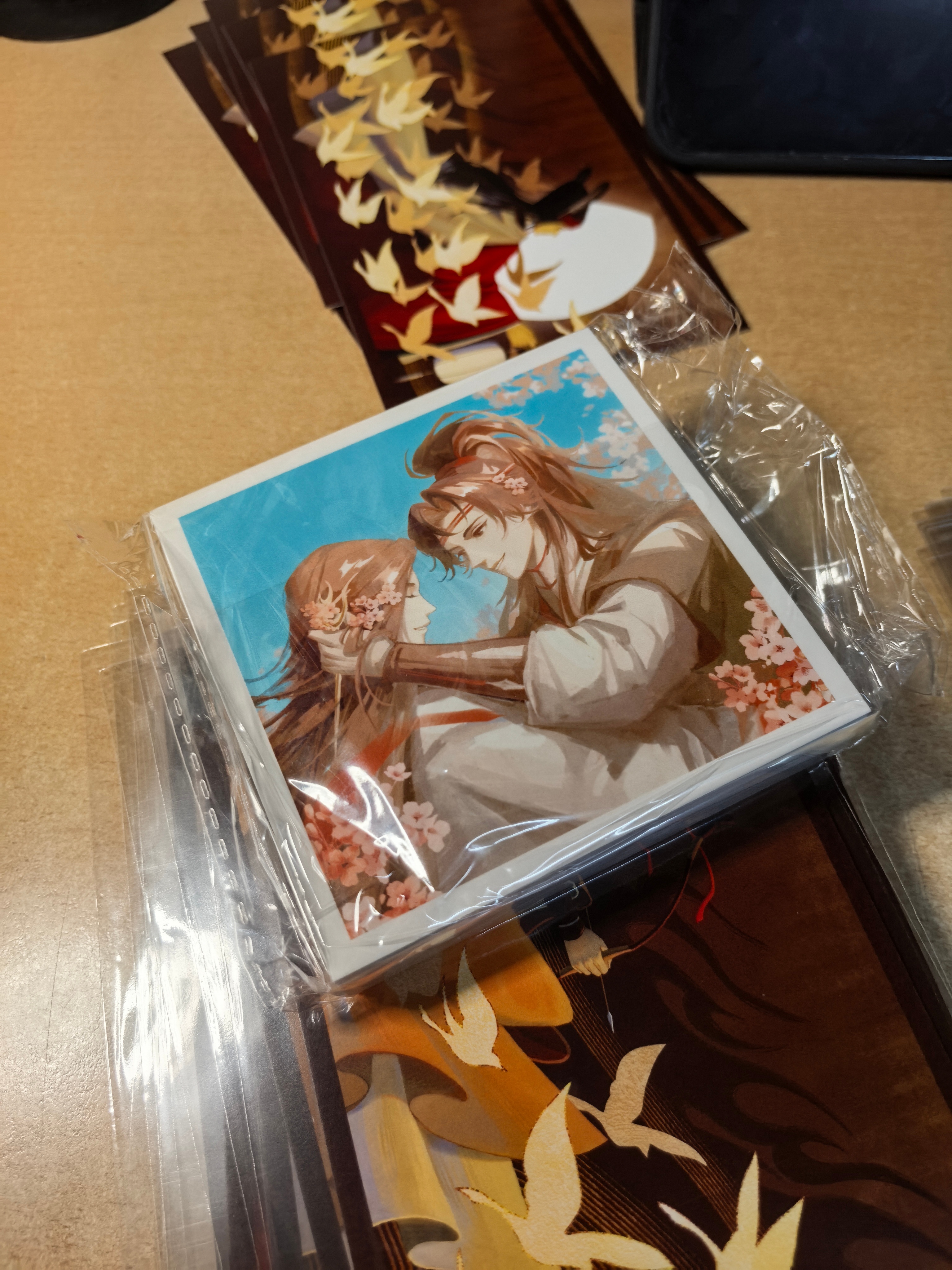 严肃准备毕设展无料中p1p2是拍肩无料，不会放在台面上请直接向主播伸手要，内向没