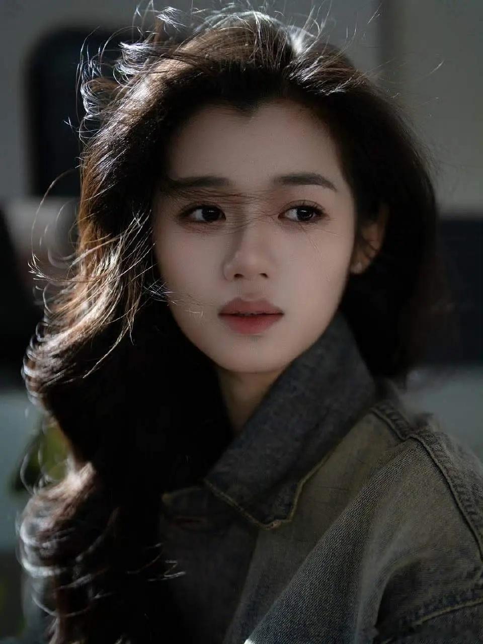 告白女二，怎么样 