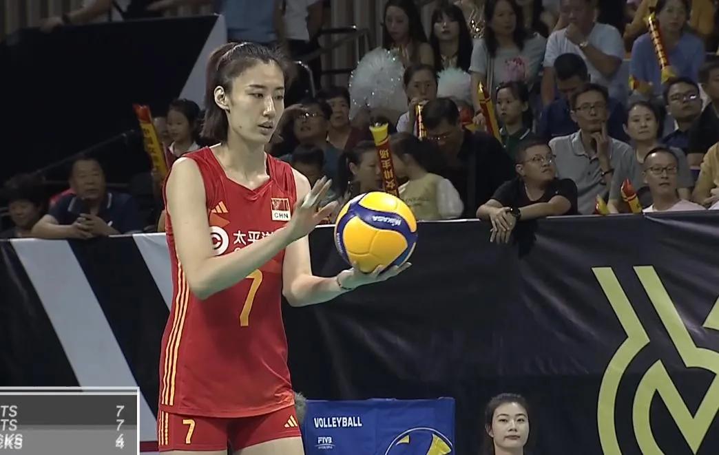 北京时间9月19日，奥运资格赛A组，中国女排坐镇主场迎战捷克队队，最终，中国女排