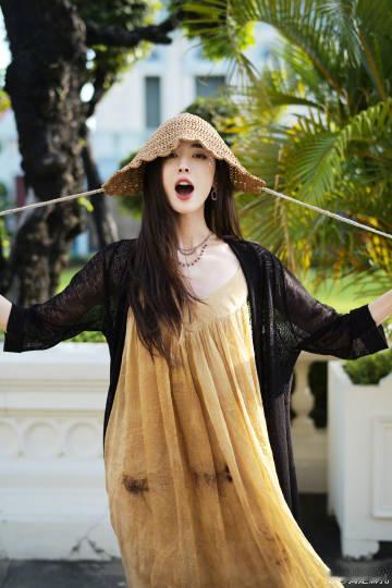 娜扎没有技巧就是硬飒  娜扎好酷炫呀！无死角的美颜暴击 