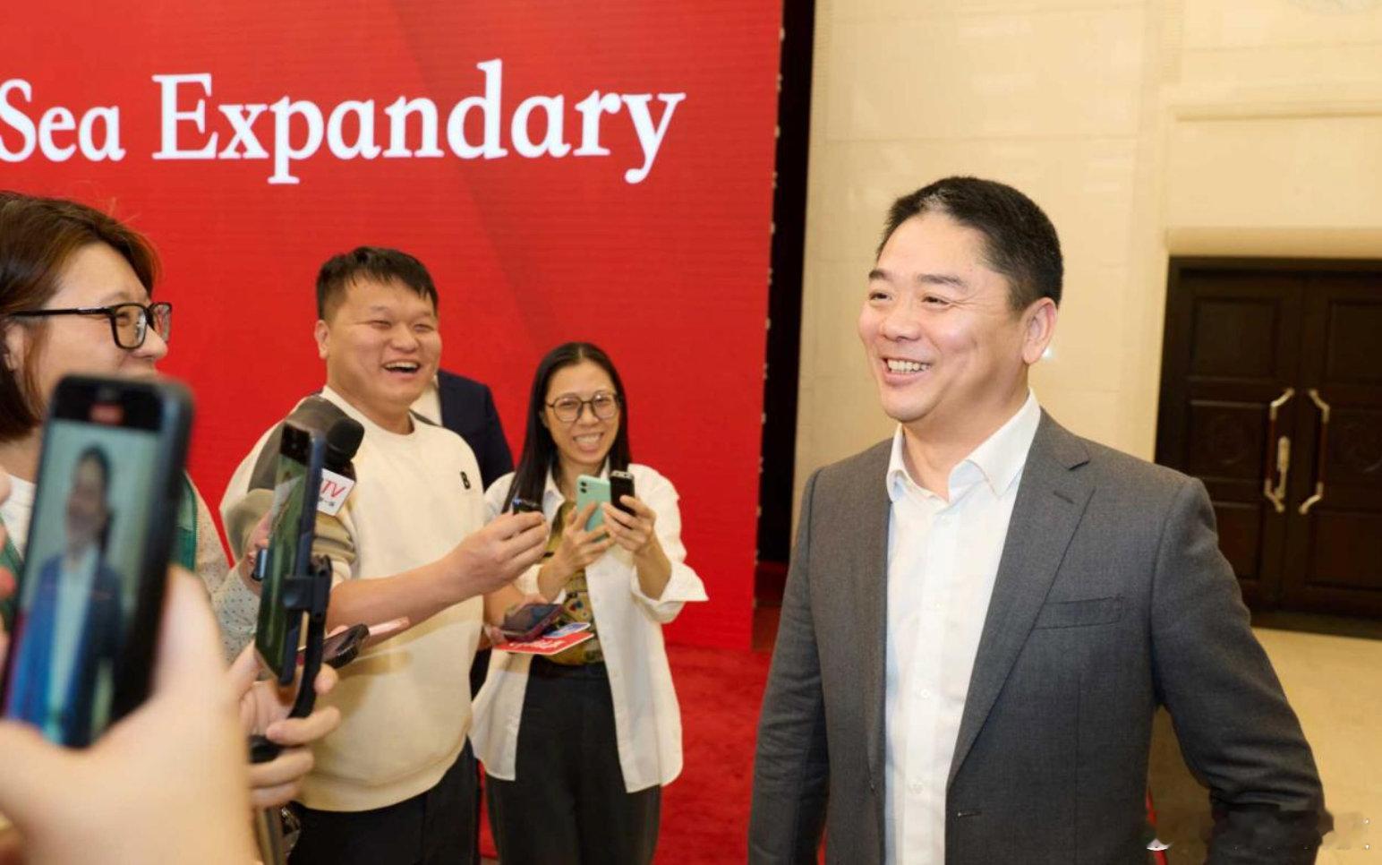 【刘强东又要造游艇了】2月24日，据鞭牛士，刘强东在广州对外官宣已创立游艇独立品