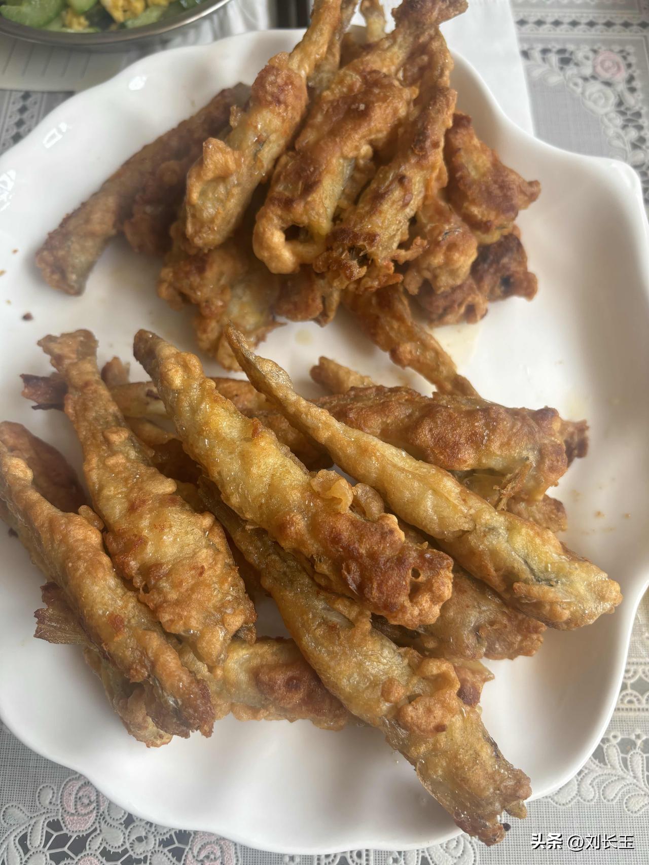 退休教授的幸福午餐：家常小菜配热茶，人间烟火最暖心

人这一辈子，最好的日子从不