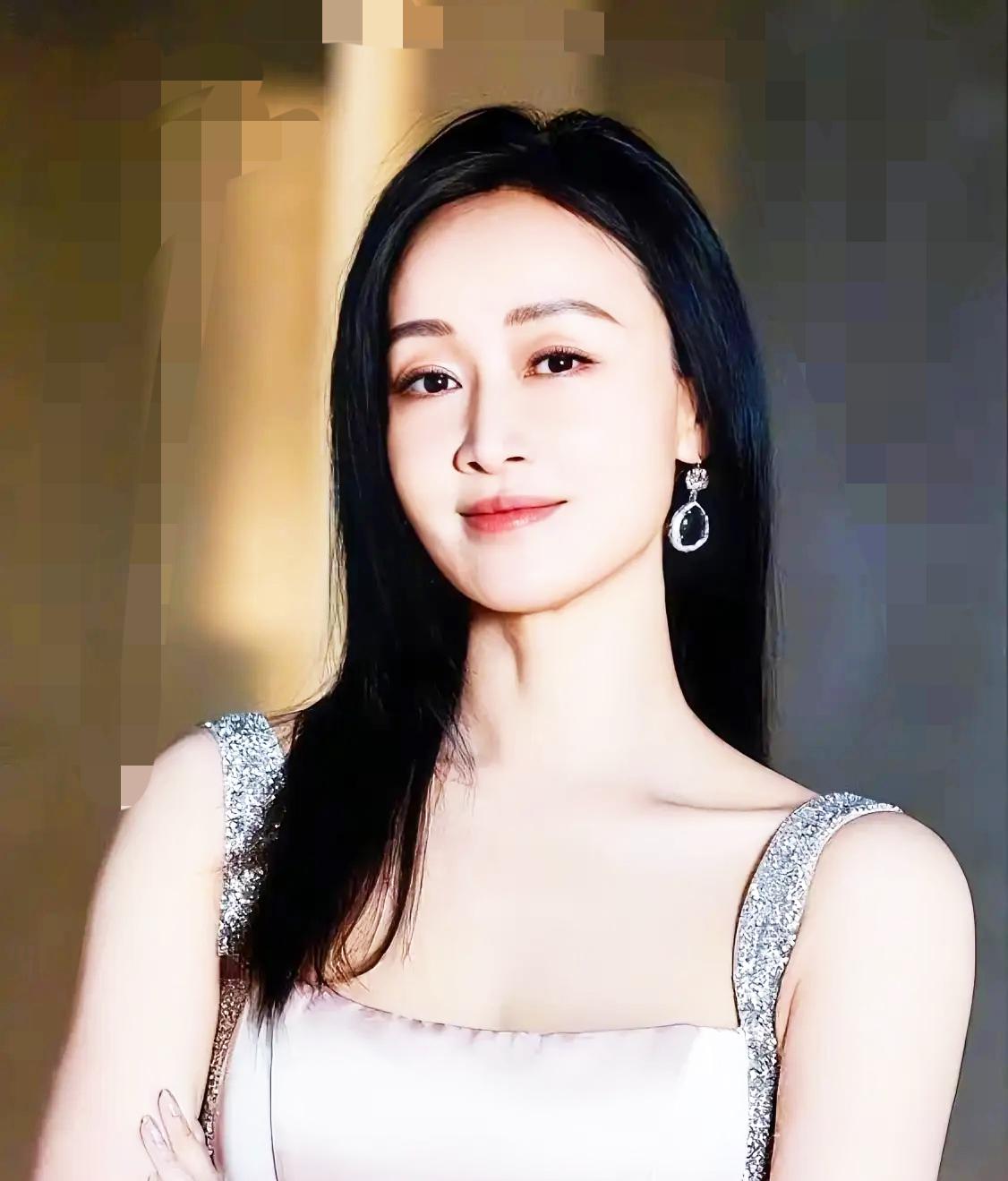 惹错人了！
赵子琪只是不温不火，可不是任人拿捏的软柿子！早年被污蔑陪睡，她很委屈