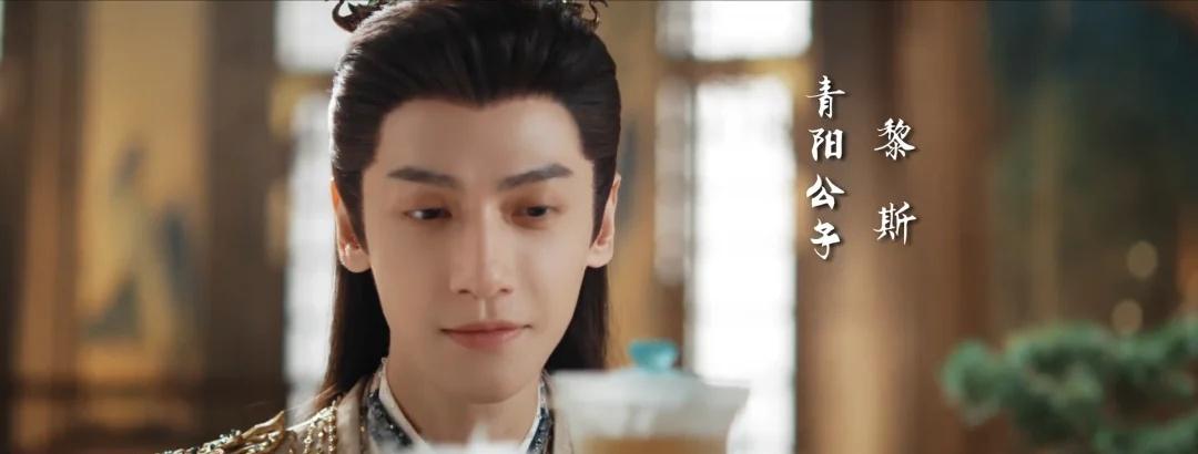 《魅影神捕》三线并进叙事，旧案浮出水面
解读魅影神捕 。【身世线】17年前，四皇