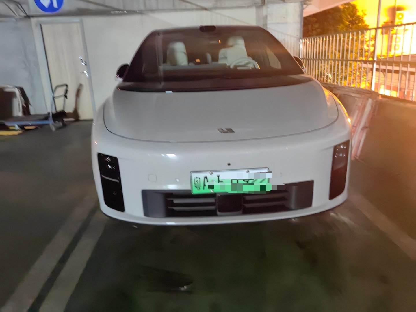 最近好好体验了理想i6，长视频很快出一台不错的车型。 广州