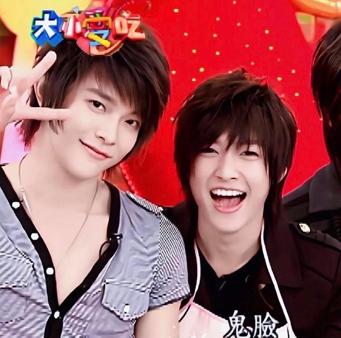 最近的内娱让人年轻二十岁 一场大型集体回忆杀正在上演，那些刻在青春里的名字轮番登