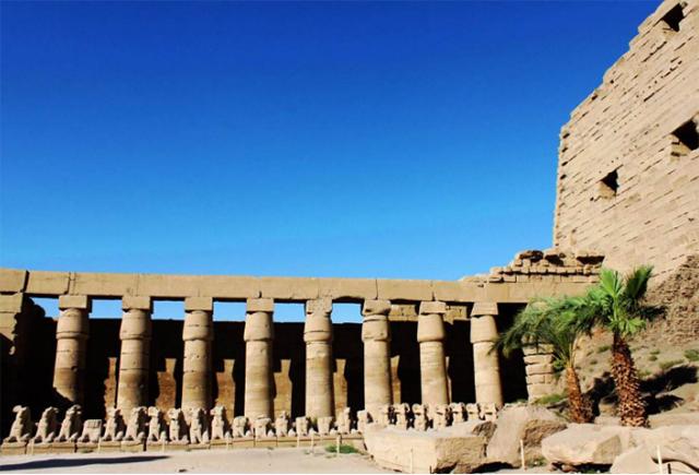 埃及是尼罗河的馈赠？成就埃及，跟气候是否有关？
 
古希腊著名历史学家希罗多德曾