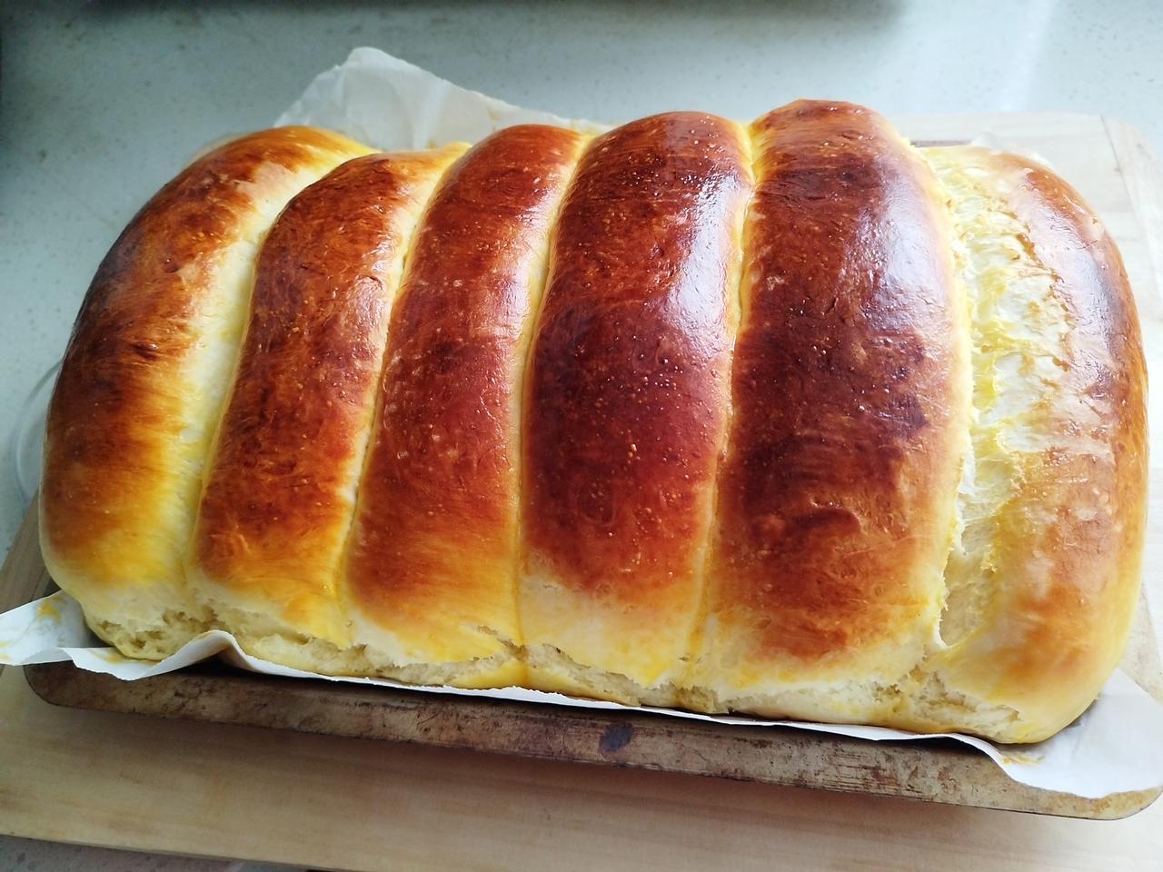 姐妹们，自己动手给家人做面包吧，孩子吃了以后保证再也不想吃外边卖的，我这几天学了