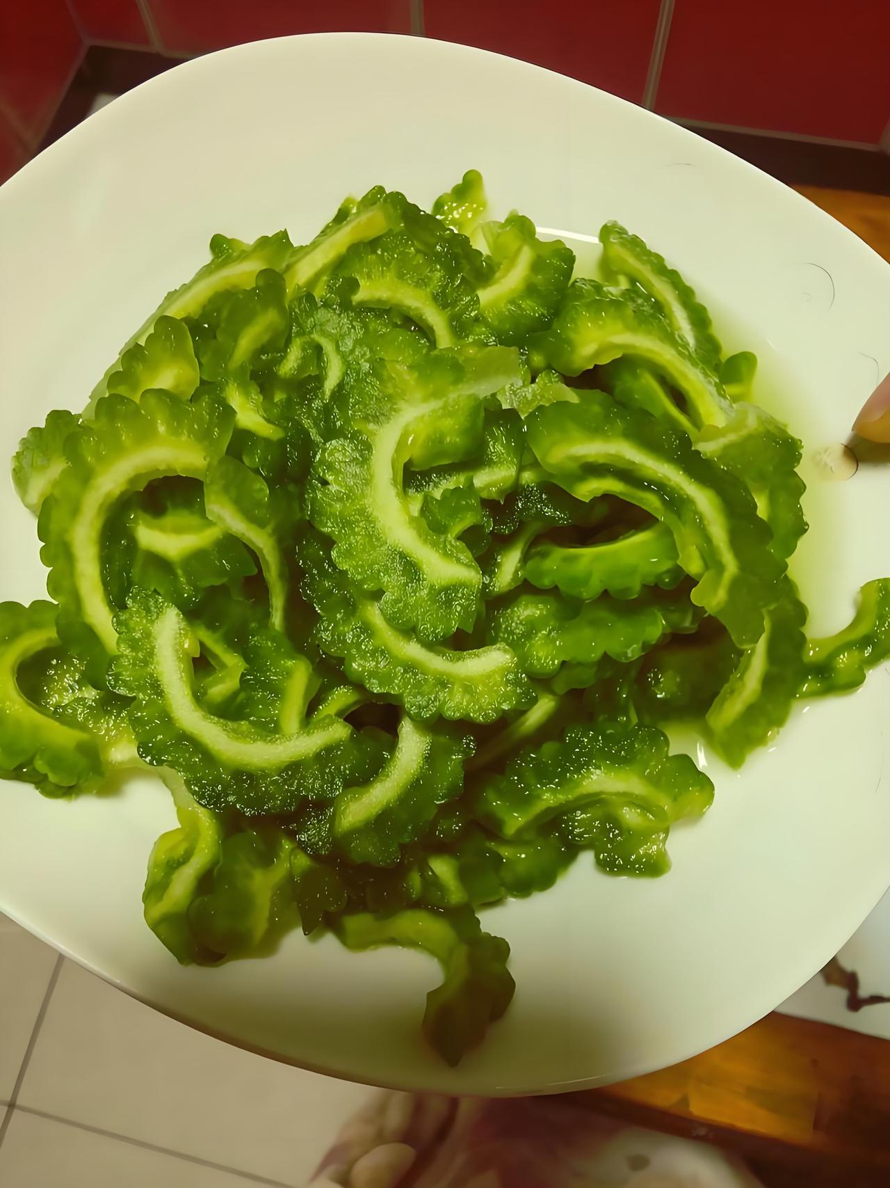 一句话证明你老了！字数越少越好苦瓜不苦了