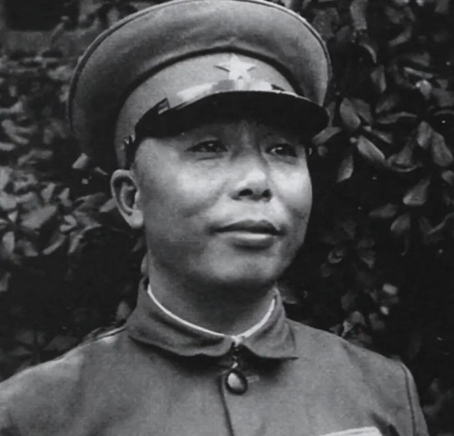 他43岁担任工程兵首任司令员，46岁被授予开国上将，68岁迎娶28岁第二任妻子，