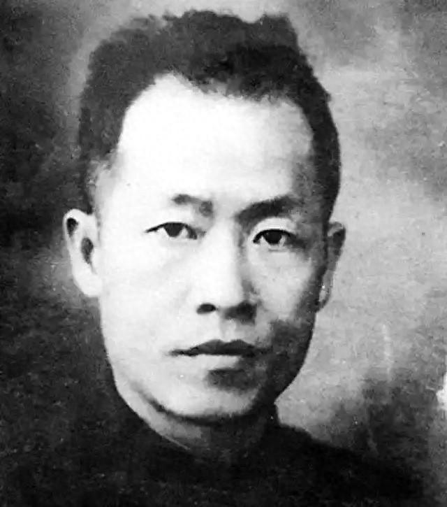 抗战名将李汉魂调动八大主力师围剿日军，在狭窄地带歼灭一万多精锐敌军！
1938年