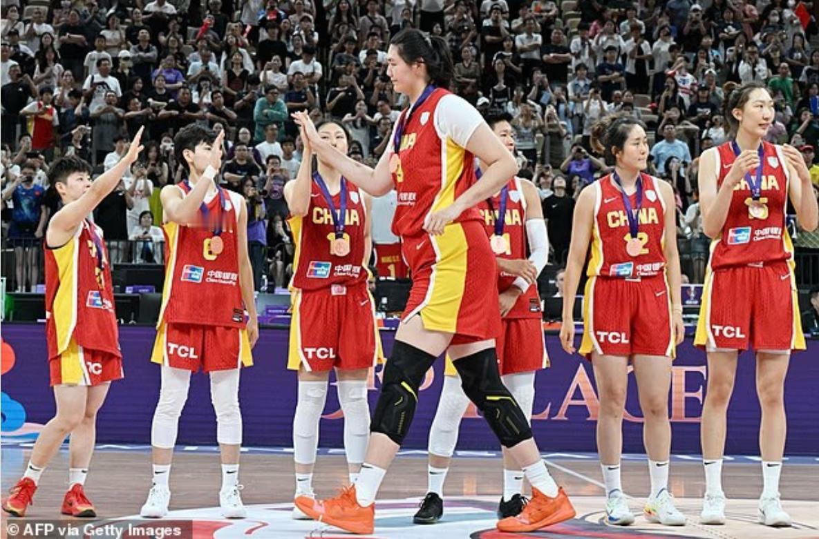 女版姚明：山东姑娘有望很快登陆WNBA

年仅18岁、身高达到约2米21 的中国