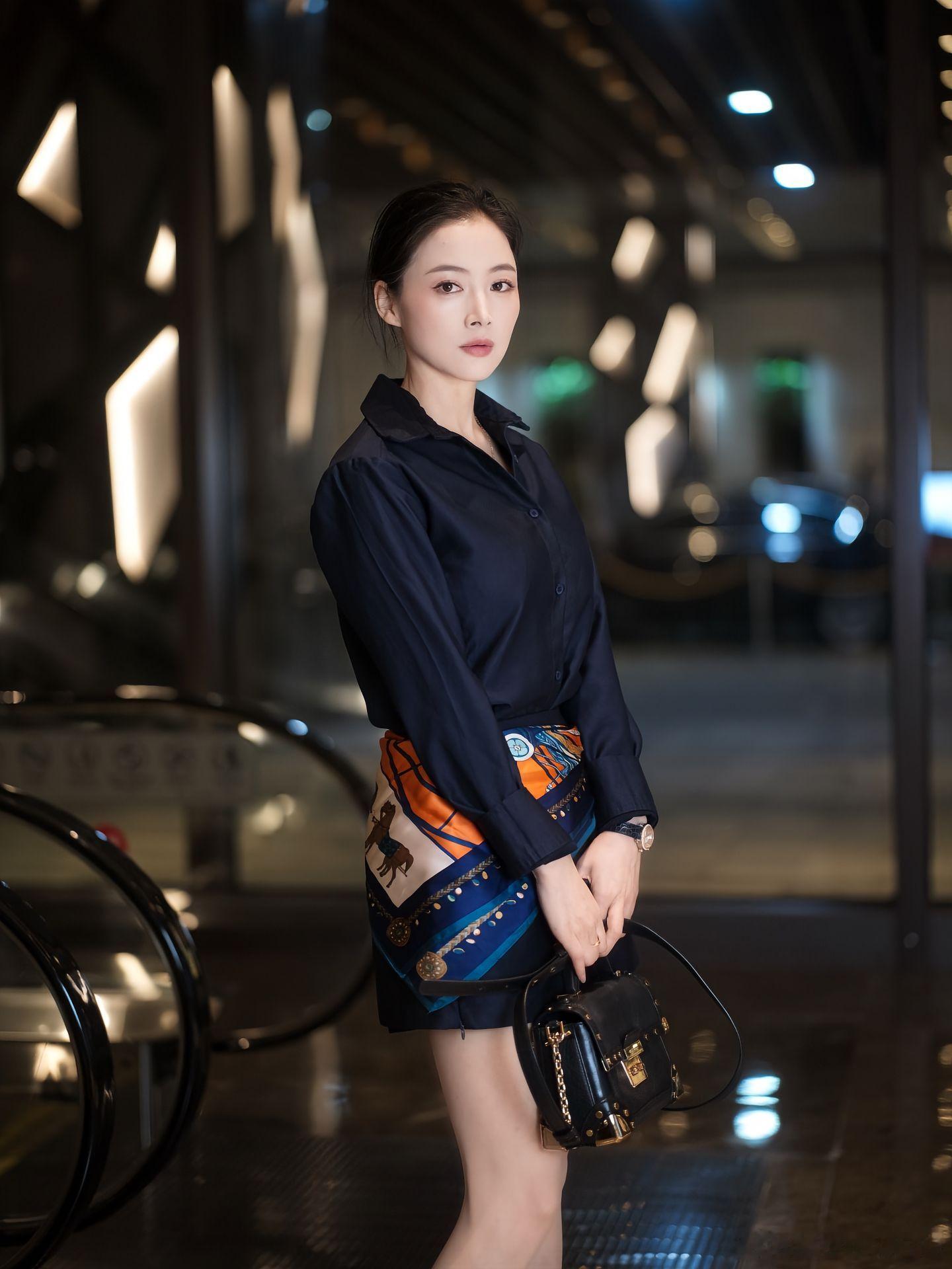 轻熟女神范儿[超话] 考眼力 ​​​