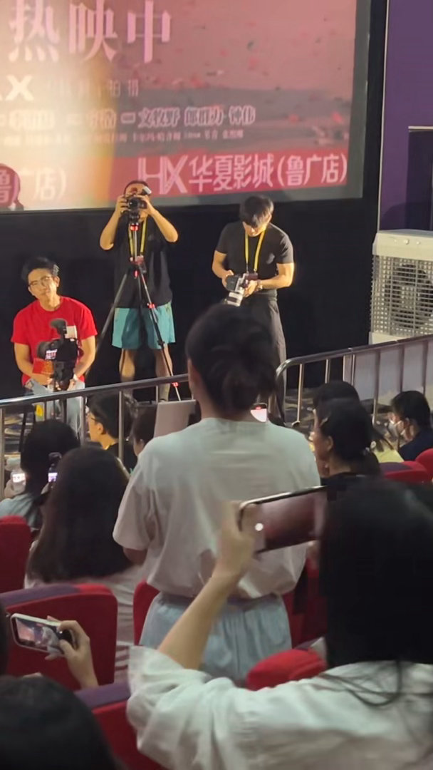 欢迎来龙餐馆每个角色都有高光欢迎来龙餐馆适合每个年龄阶段的人不少观众看完《欢迎来