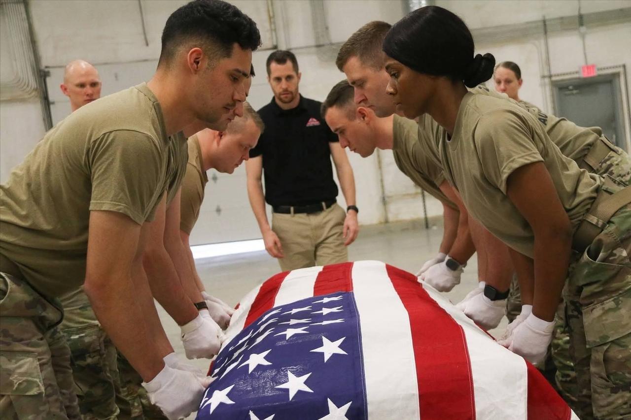 美国亏麻了，损失惨重
当地时间4月6日，美国方面透露，这次营救飞行员当中，美国付