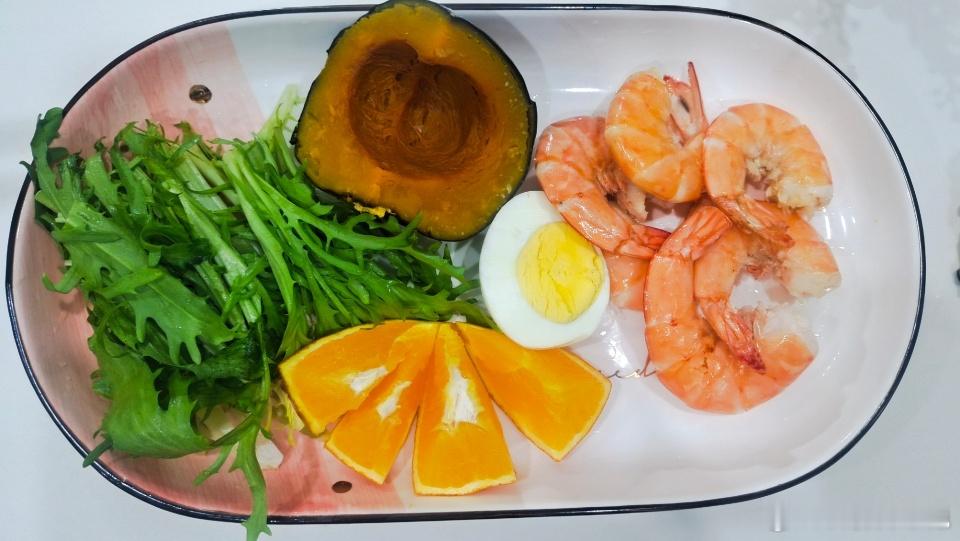 #减肥20%靠运动80%靠饮食#靠吃基本就能完成减重目标，但还是要有运动习惯，运