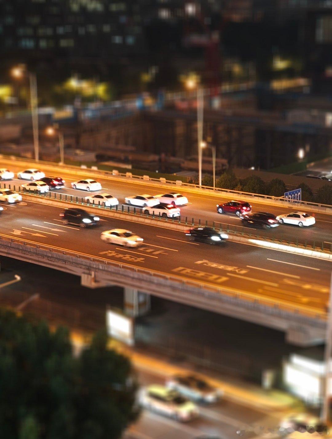 很久没有发铁粉红包了，铁铁们居然变少了很多[捂嘴哭]掉了的铁铁速度互动补回来啦！