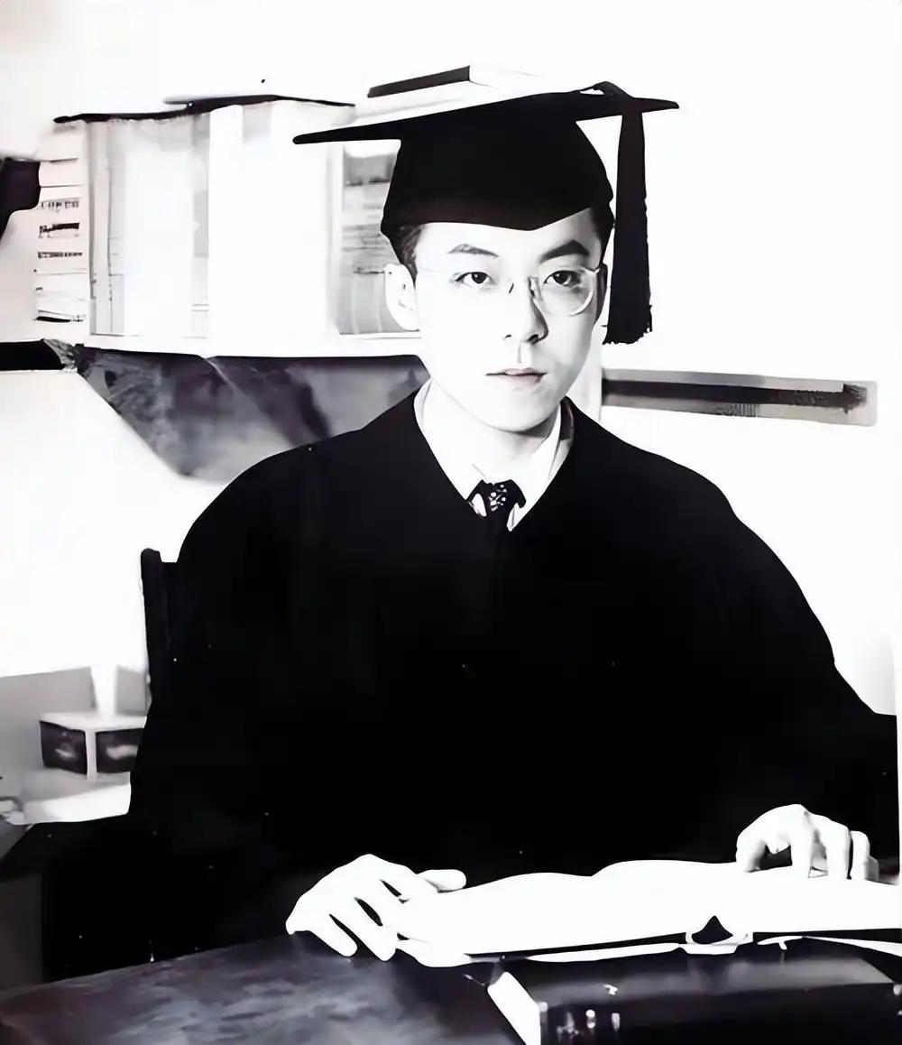 1947年中国教授在美国期刊公开原子弹核心数据，美国人严审一年仍决定刊发，结果他