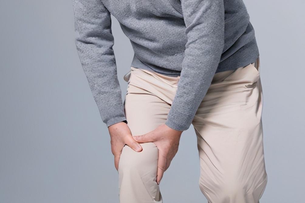 身体好不好低头看看脚！走路有这5个表现，当心血管堵了

有时候，身体的健康状况会