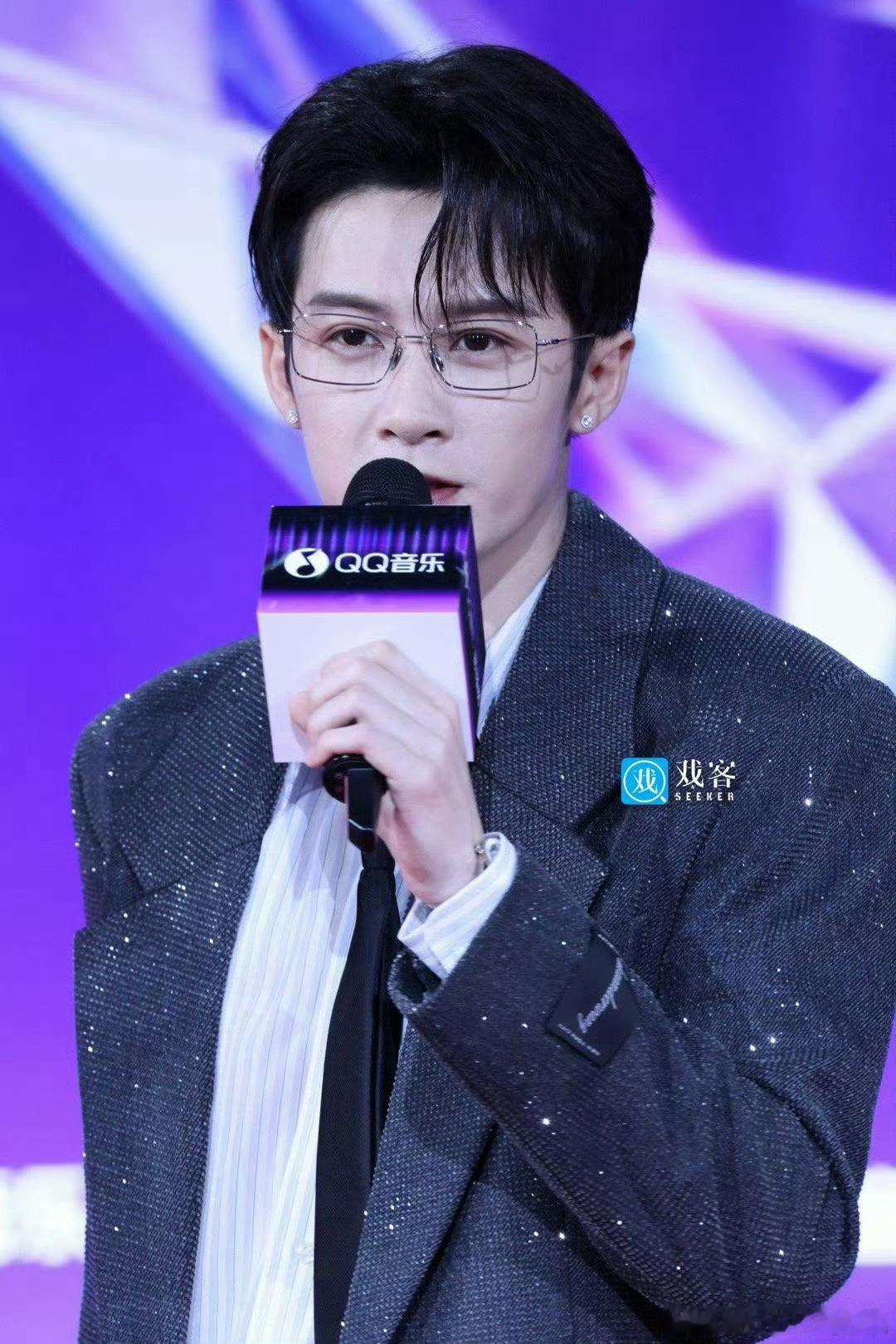 檀健次 刘雨昕 刘宇QQ音乐超级巅峰之夜红毯生图 ​​​