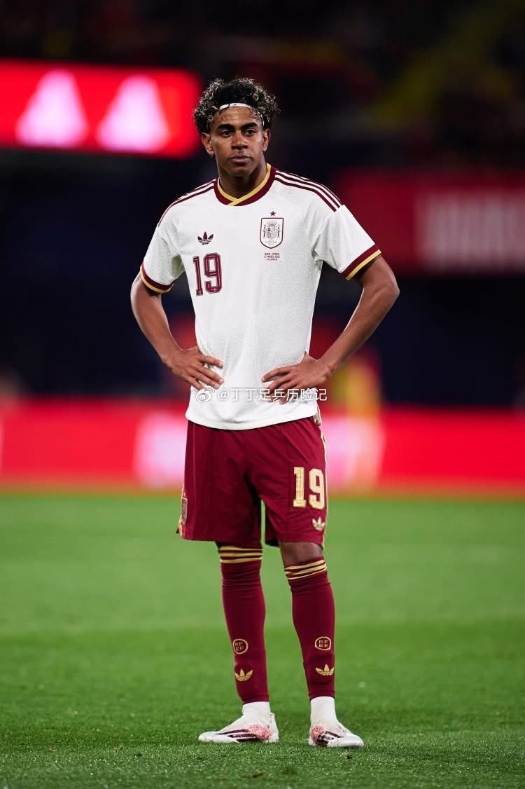 西班牙3比0塞尔维亚西班牙队全场结束：西班牙 3-0 塞尔维亚▪️库巴西出场 8