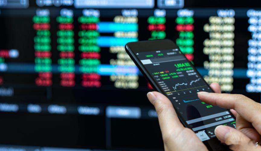 【A股半日大幅放量2513亿全市场超3900股下跌】A股市半日收市前转弱，3大主