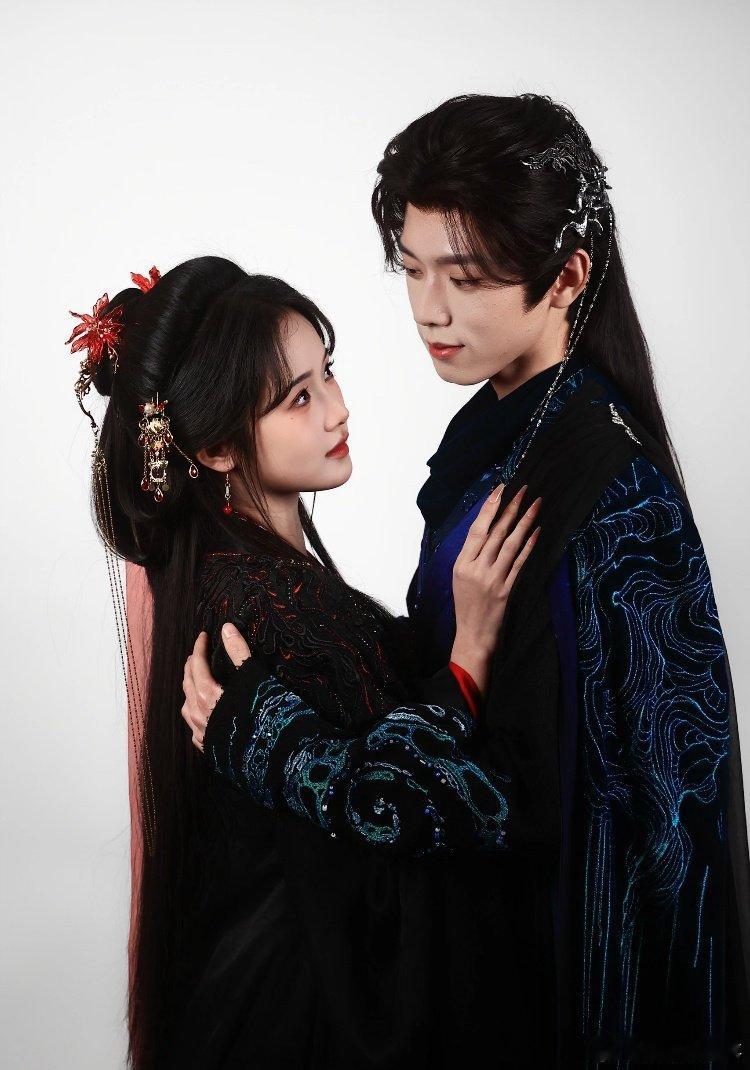 原来短剧的观众偷偷吃这么好 短剧烟火气直戳心窝，笑中带泪的细腻刻画，分分钟让人沉